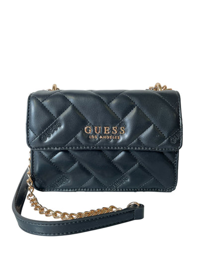 Bolsa Clutch GUESS Acolchada Rosa o Negra con Cadena Dorada Estilo y Glamour Compacto