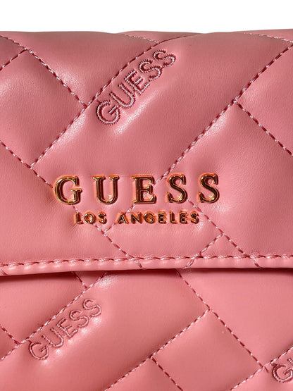 Bolsa Clutch GUESS Acolchada Rosa o Negra con Cadena Dorada Estilo y Glamour Compacto
